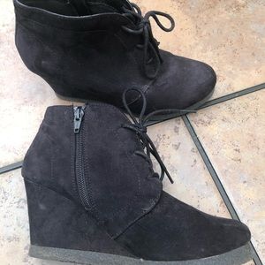 Merona Blk Zip Booties Sz 8.5